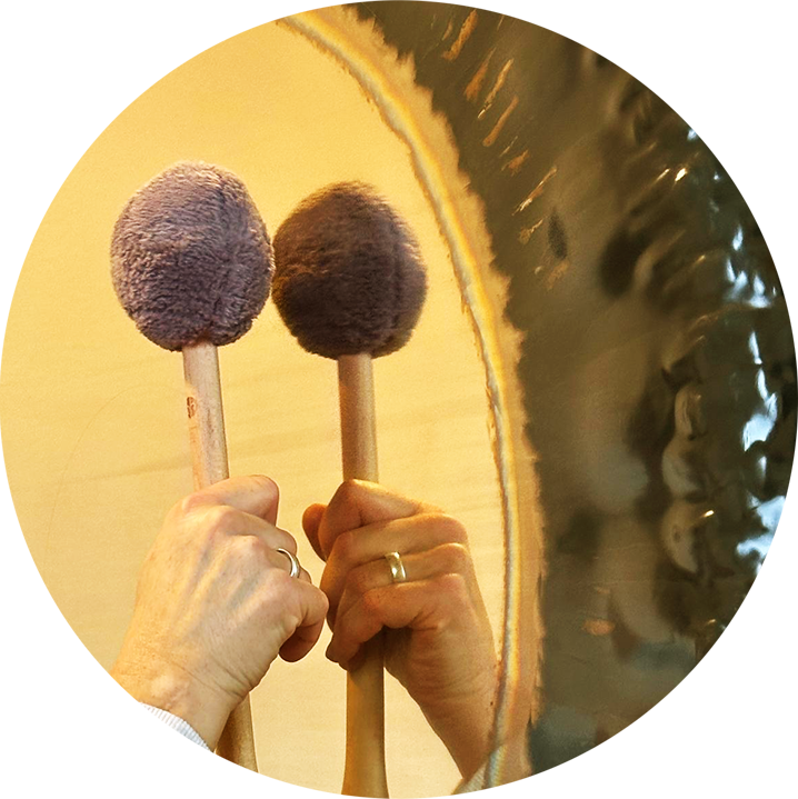 Ulrike Preuß - Gong und Yoga